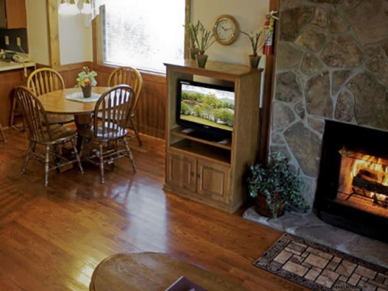 Mountain Lakes Country Hideaway: Serene Retreat