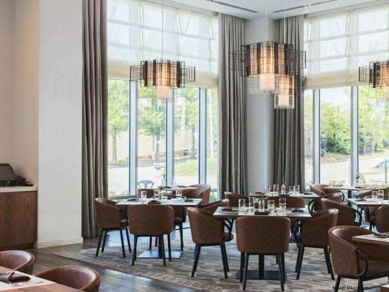 Renaissance Atlanta Airport Gateway – Luxury Comfort Near the Airport