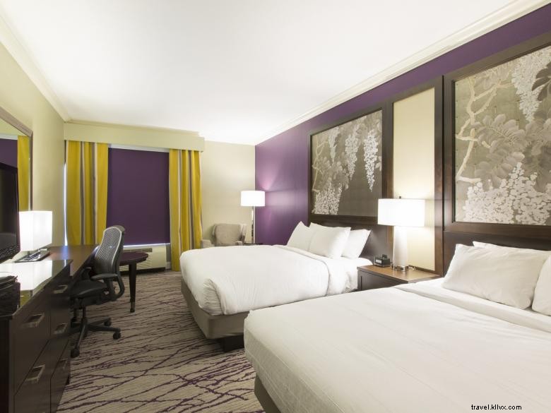 DoubleTree by Hilton Savannah – Historic District Luxury Stay