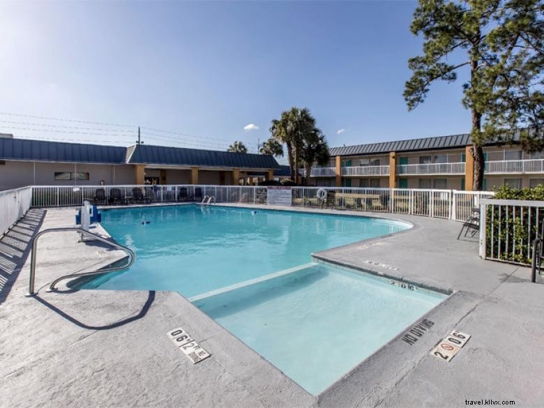 Quality Inn & Suites – Thomasville Conference Center: Comfort & Convenience for Business Travelers