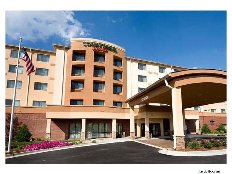Courtyard by Marriott Atlanta McDonough – Comfortable, Convenient, Modern