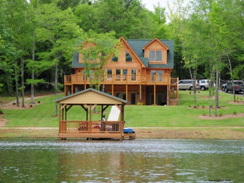 Explore Bennett Cove: Quiet, Private 300-Unit Community in the Historic Heartland