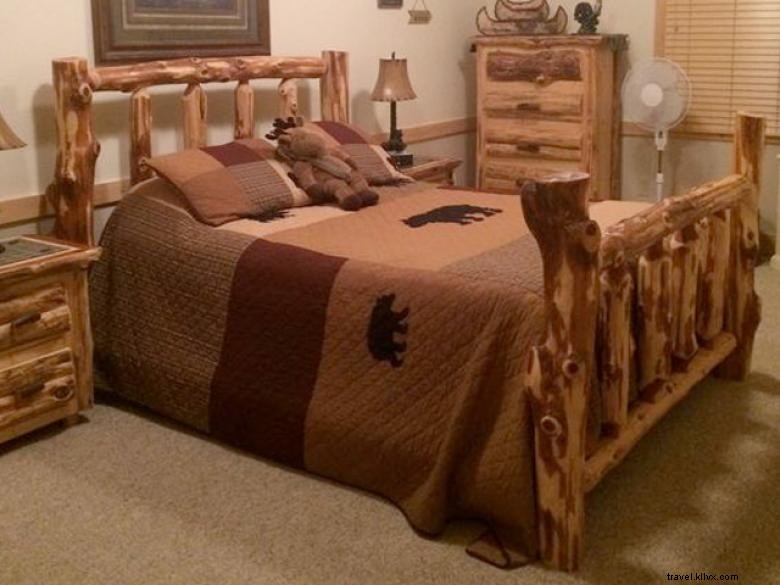 Big Buck Cabin – Rustic Luxury in the Northeast Georgia Mountains