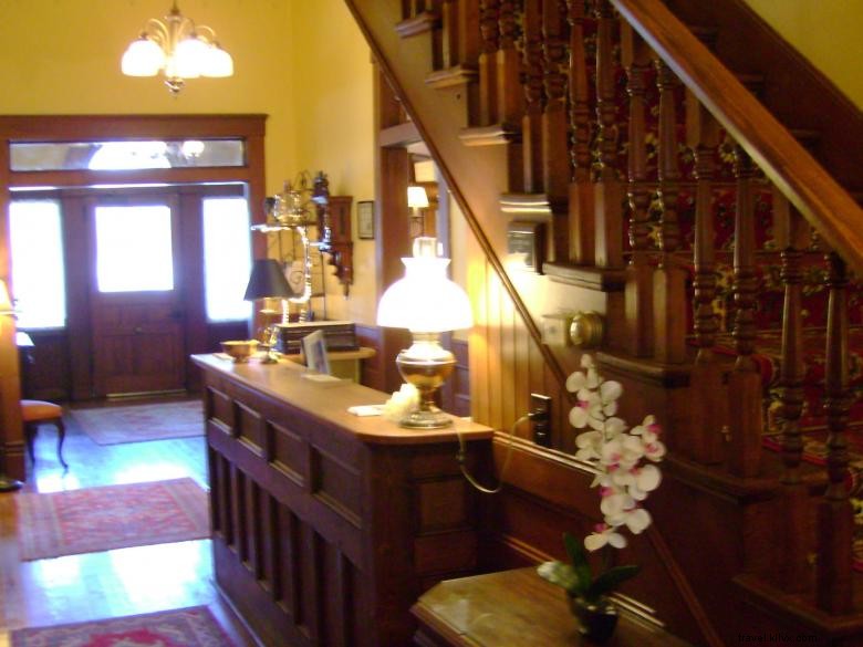 Explore the Historic Statesboro Inn: A Timeless Southern Landmark