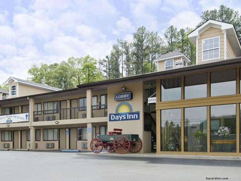 Days Inn by Wyndham – Comfortable Stay in Cartersville, GA