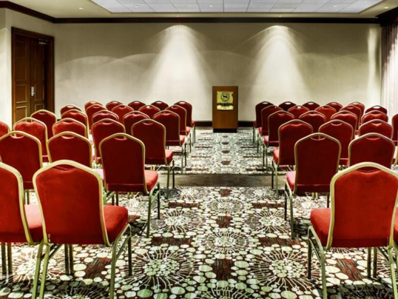 Sheraton Augusta Hotel – Luxury Comfort & Convenient Location