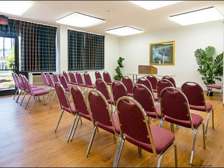 Motel 6 Newnan – Comfortable & Affordable Stay in Georgia