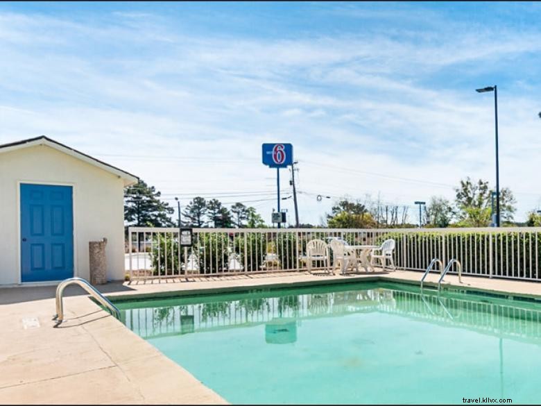 Motel 6 Newnan – Comfortable & Affordable Stay in Georgia