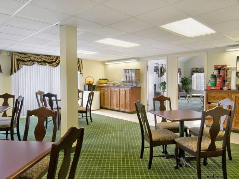 Days Inn by Wyndham Alma – Comfortable & Convenient Stay