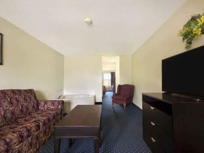 Days Inn by Wyndham Alma – Comfortable & Convenient Stay