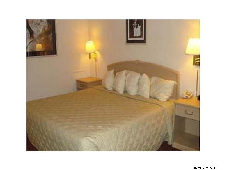 Knights Inn – Comfortable Stay in Statesboro