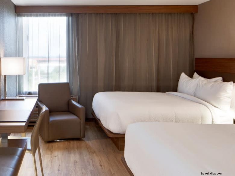 AC Hotel Atlanta Downtown – Modern Comfort in the Heart of the City