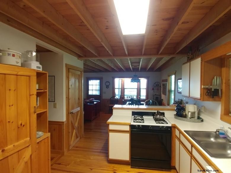 Misty Mountain Inn & Cottages – Cozy Retreat in the Mountains