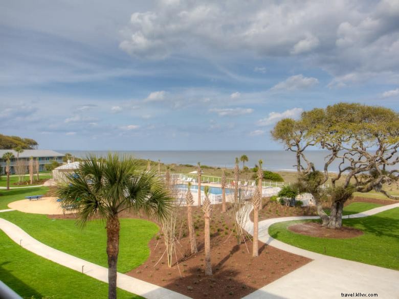 Holiday Inn Resort Jekyll Island – Luxury Oceanfront Getaway & Family‑Friendly Experience