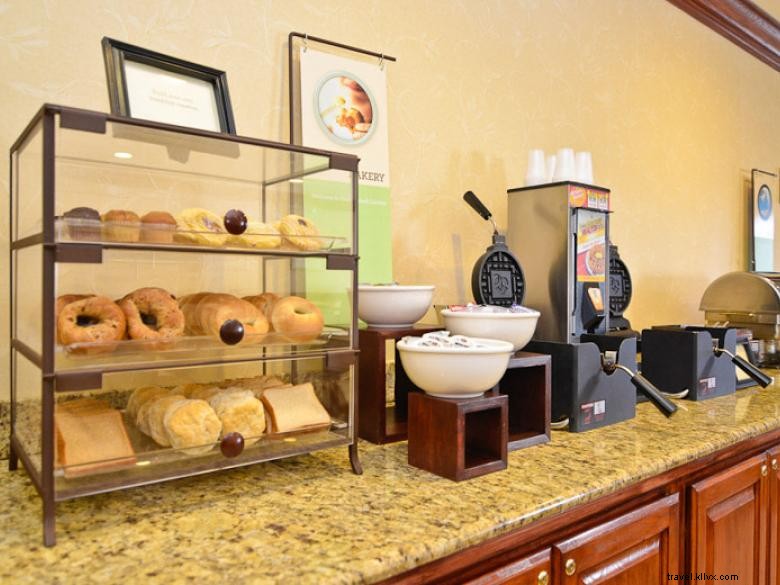 Country Inn & Suites by Radisson – Comfort & Convenience in Stone Mountain