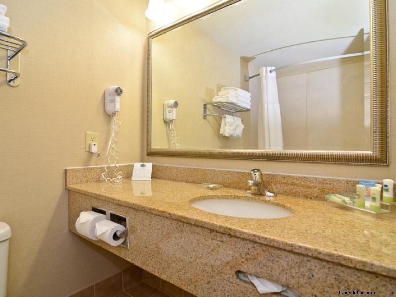Country Inn & Suites by Radisson – Comfort & Convenience in Stone Mountain