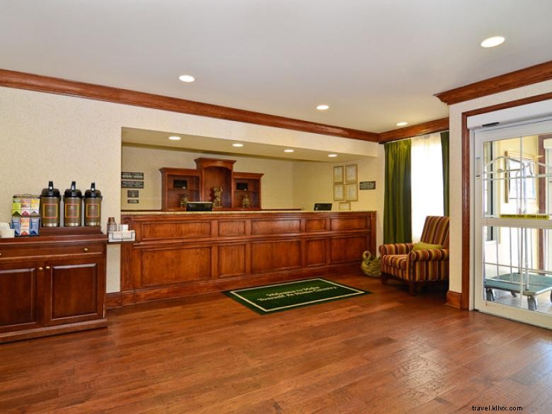 Country Inn & Suites by Radisson – Comfort & Convenience in Stone Mountain