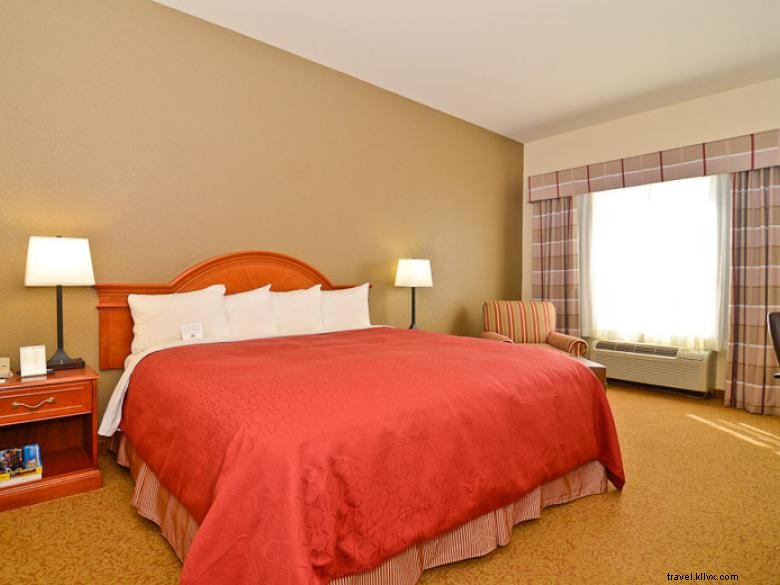 Country Inn & Suites by Radisson – Comfort & Convenience in Stone Mountain
