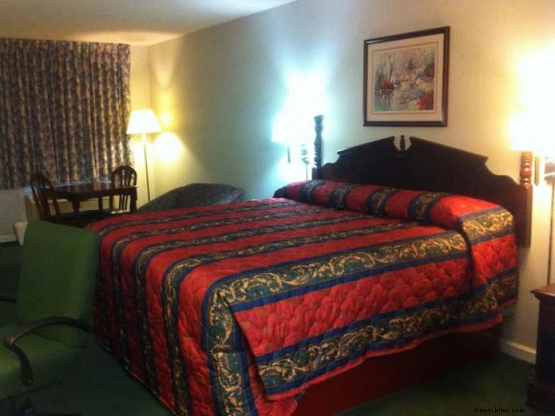 Experience Modern Comfort at Mount Vernon Inn & Suites