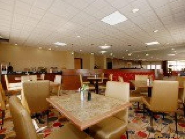 Comfort Suites Brunswick – Premium Comfort & Great Amenities