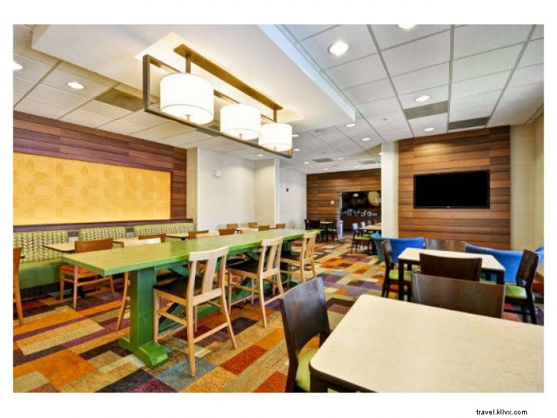 Fairfield Inn & Suites – Atlanta Vinings & Galleria: Modern Comfort Near Shopping & Dining