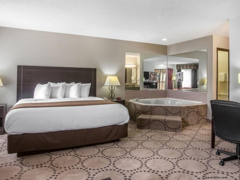 Quality Inn Stockbridge – Comfortable & Convenient Hotel Experience