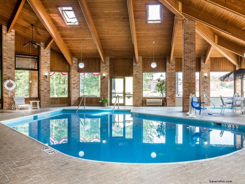 Quality Inn Stockbridge – Comfortable & Convenient Hotel Experience