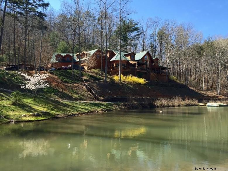 Bear Ridge Lodge – Your Secluded Mountain Retreat