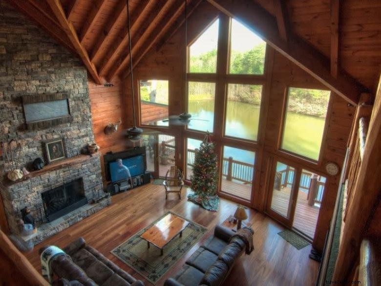 Bear Ridge Lodge – Your Secluded Mountain Retreat