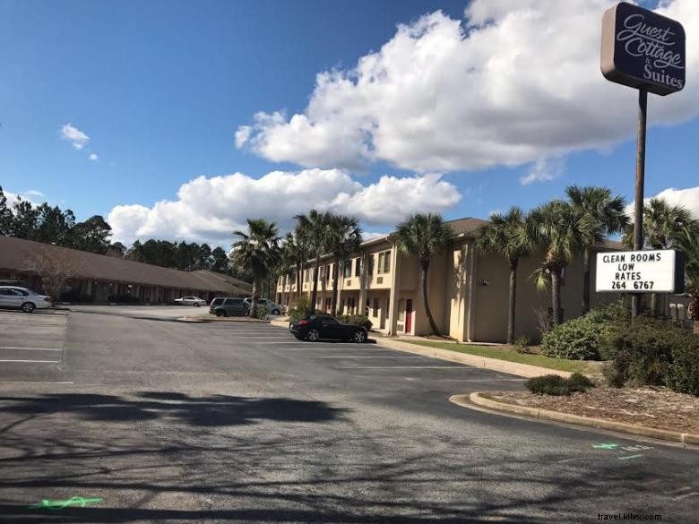 Guest Cottage & Suites – Premier Comfort in Brunswick