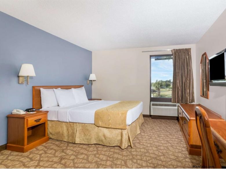 Days Inn by Wyndham Tifton – Comfort & Convenience in Scenic Southwest Georgia