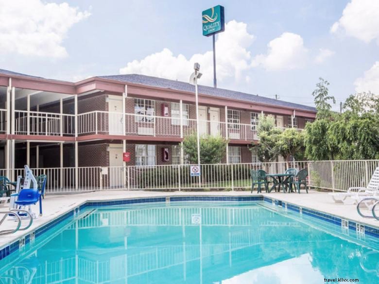 Quality Inn Northeast – Comfortable & Convenient Stays