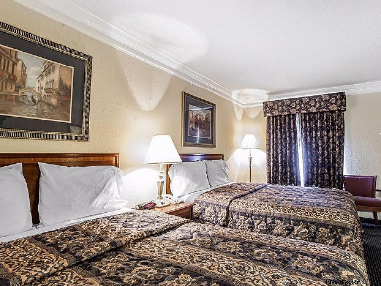 Oyo Hotel Rome: Comfort & Convenience in the Heart of Italy