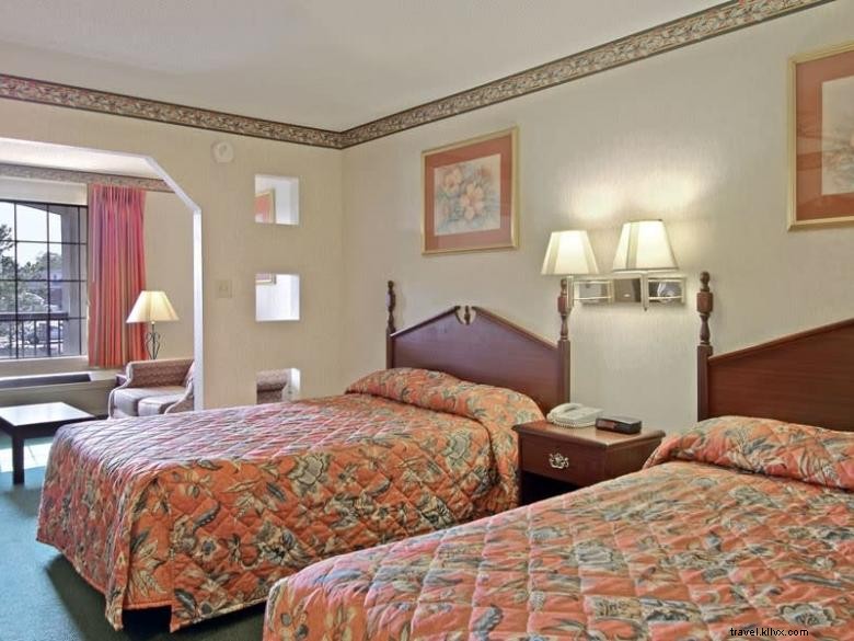 Days Inn & Suites Fort Valley – Premium Comfort & Great Value