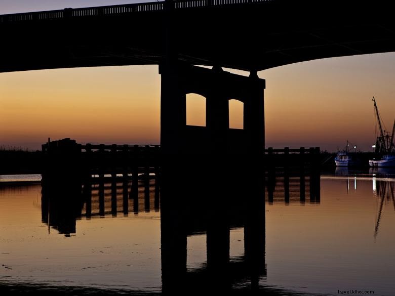 Darien Waterfront Inn – Elegant Waterfront Retreat with Sunset Views