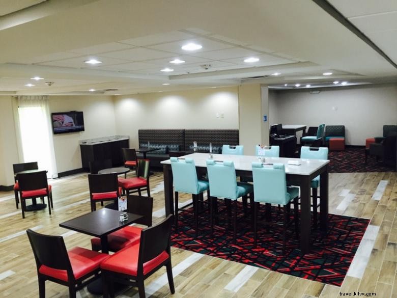 Holiday Inn Express Madison – Comfortable & Convenient Central Stay