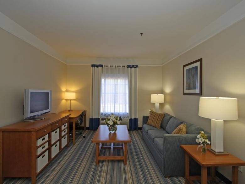 Comfort Inn & Suites – Premier Comfort Near Savannah Airport