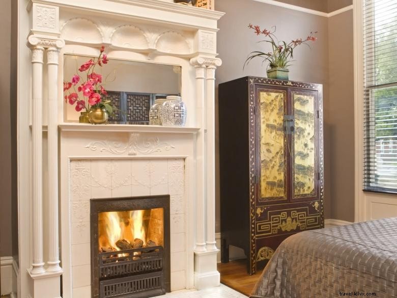 Azalea Inn & Villas: Luxury Retreat with Beautiful Gardens