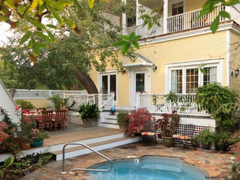 Azalea Inn & Villas: Luxury Retreat with Beautiful Gardens