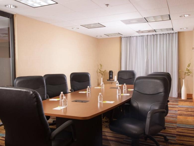 Comfortable Stays at Fairfield Inn & Suites Atlanta Airport South – Minutes From the Airport, Free Wi‑Fi, Excellent Service