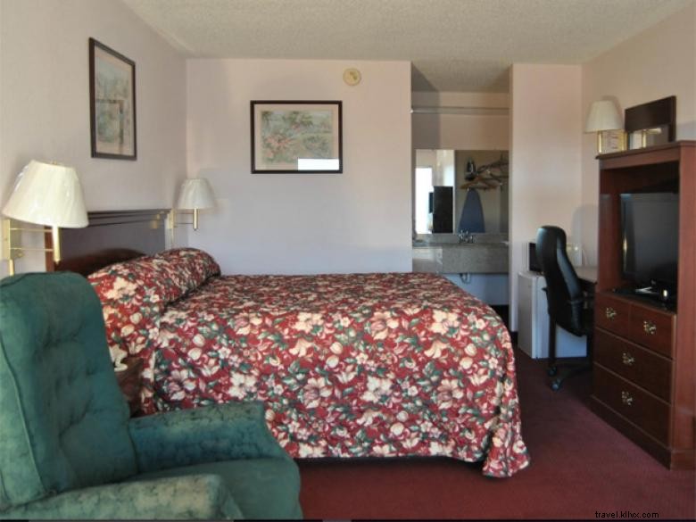 Sylvester Inn – Cozy 40‑Room Retreat in Southwest Georgia