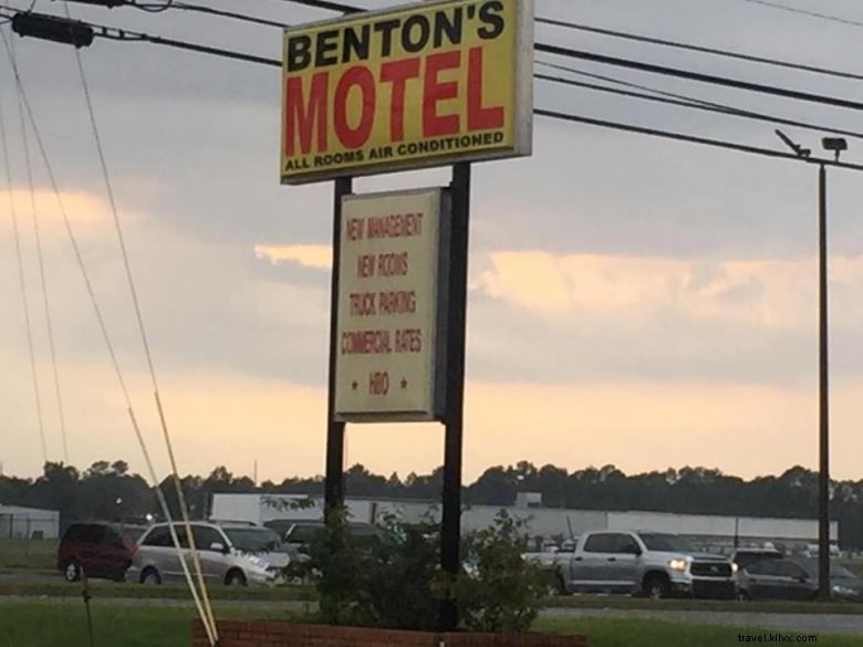 Benton s Motel: Cozy Local Lodging in Douglas, Magnolia Midlands