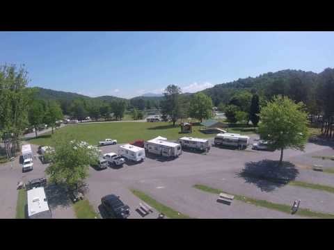 Bald Mountain Camping Resort: Scenic Lakeside Cabins & Mountain Views