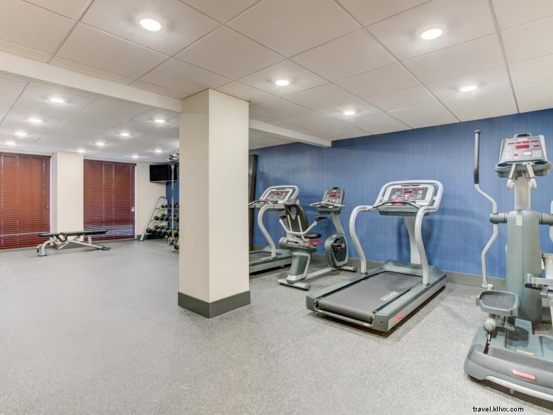 Hampton Inn & Suites Macon I-475 – Comfortable Hotel with Modern Amenities