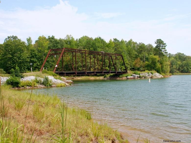 Explore Richard B. Russell State Park: Scenic Trails, Disc Golf, and Picnicking