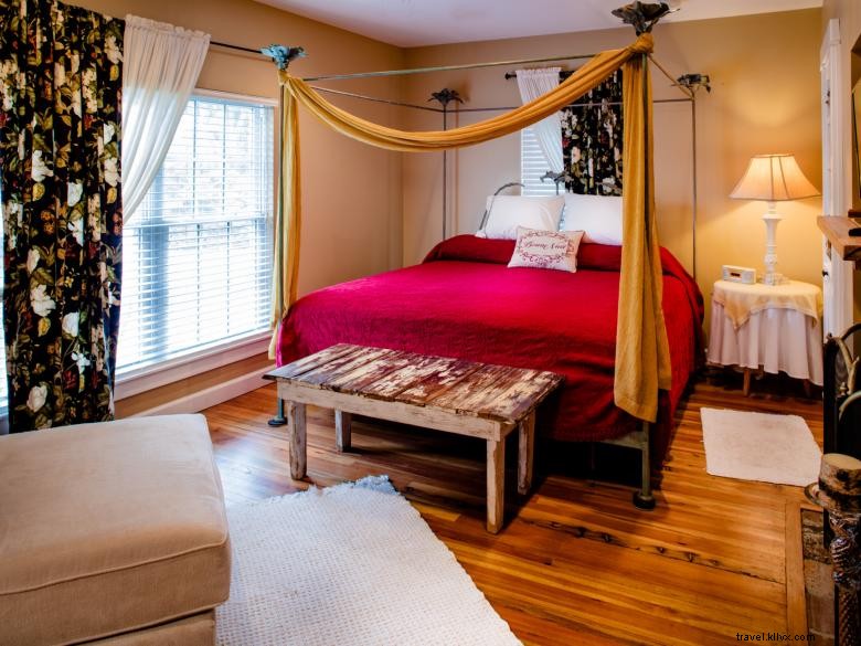 Prince-Fleming Haus Bed & Breakfast – Elegant Stay in Historic Setting