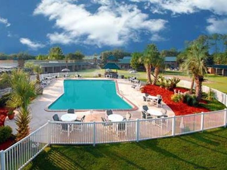 Kinderlou Inn: Charming Guesthouse in Scenic Southwest Georgia