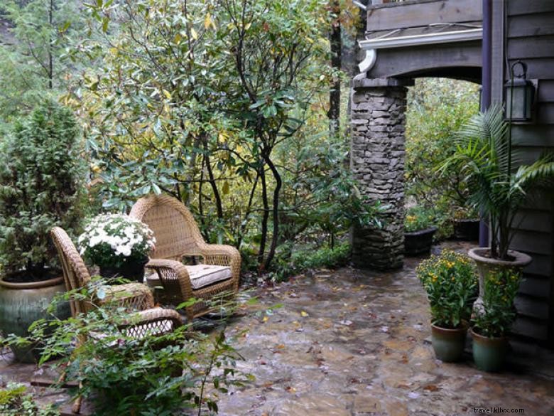 Brigadoon Lodge: Luxury Alpine Retreat