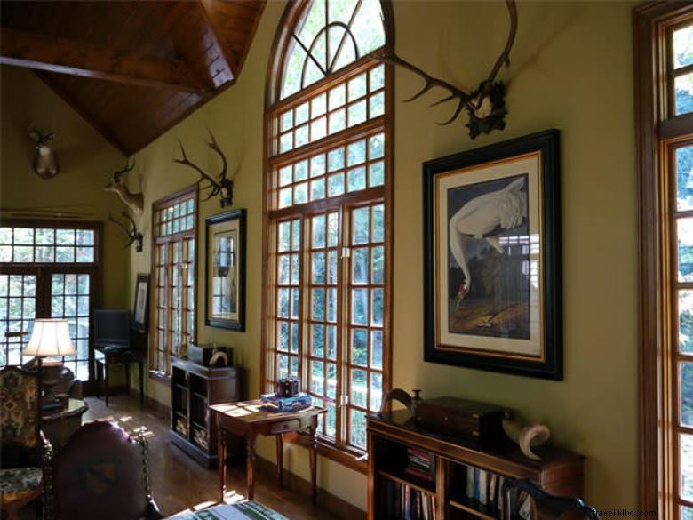 Brigadoon Lodge: Luxury Alpine Retreat