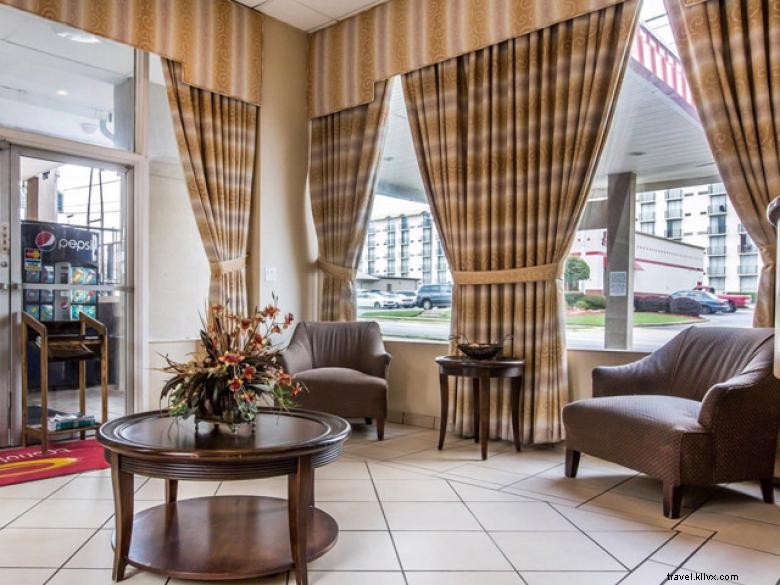 Econo Lodge Atlanta Airport North – Affordable Comfort Near the Airport